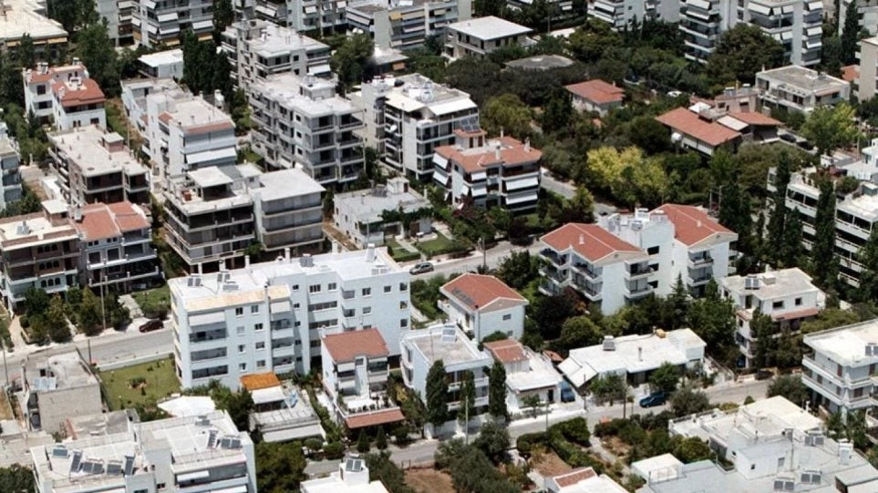 Κατατέθηκαν οι τροπολογίες για μειώσεις σε ΕΝΦΙΑ και φόρο επιχειρήσεων